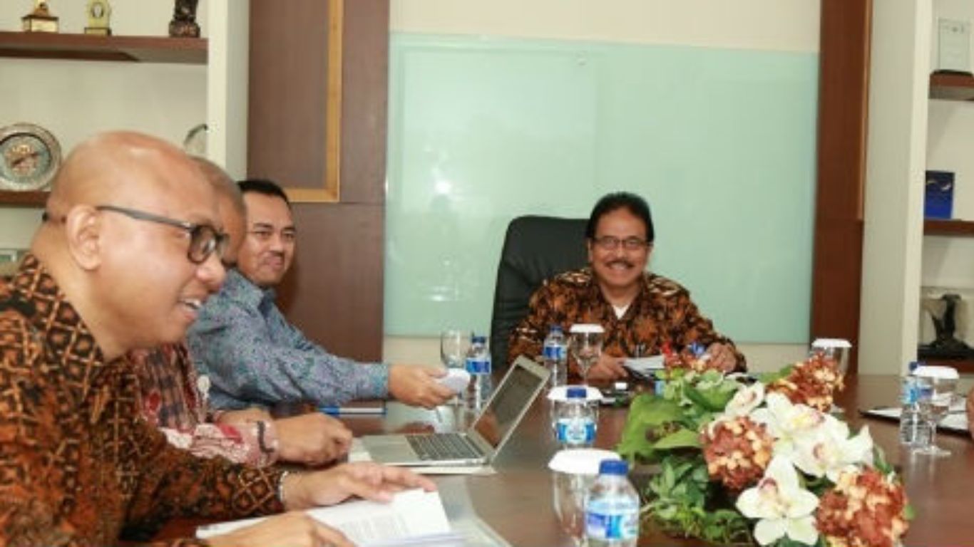 BERITA FOTO: Menteri PPN/Kepala Bappenas Sofyan Djalil Menerima Kunjungan Menteri ESDM Sudirman Said