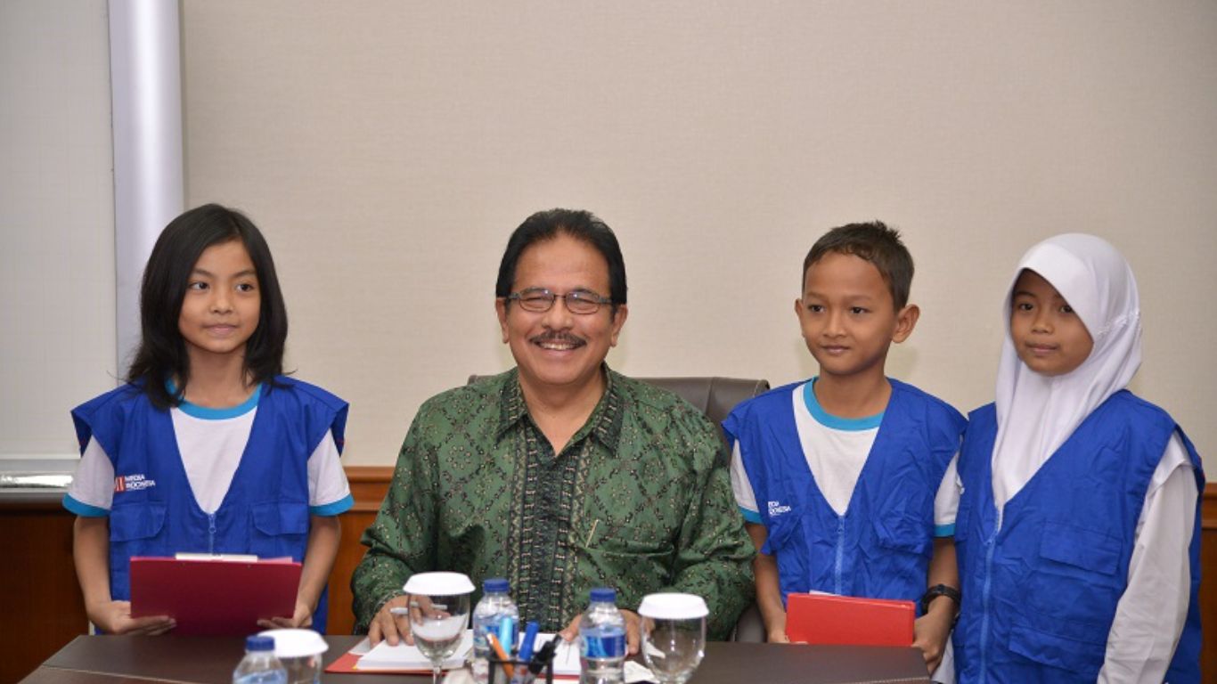 Interview dengan Wartawan Cilik, Menteri Sofyan Djalil Ceritakan tentang Masa Kecil Hingga Kementerian PPN/Bappenas