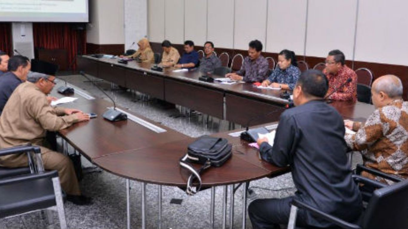 Terima Kunjungan DPRD Kediri, Kementerian PPN/Bappenas Jabarkan Peran Penting TPID