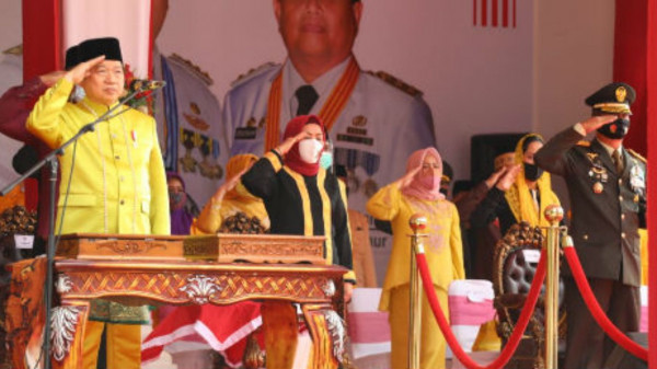 Akhiri Kunker Gorontalo, Menteri Suharso Pimpin Upacara Peringatan Detik-Detik Kemerdekaan RI