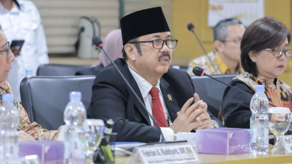 Dalam Raker Bersama Komite IV DPD RI, Menteri Rachmat Optimis Target Pertumbuhan Ekonomi Nasional Akan Tercapai