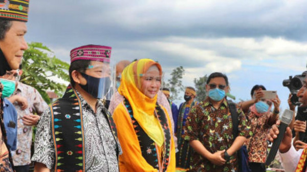 Dukung Quality Tourism, Menteri Suharso Dorong Pembangunan Amphitheater di Liang Ndara dan Goa Batu Cermin
