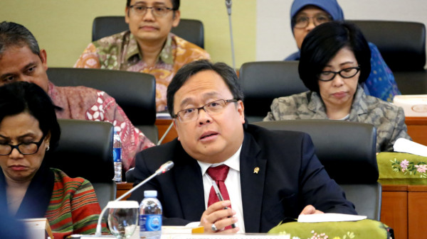 Menteri Bambang Bahas Isu Kemiskinan dalam Rapat Kerja RUU Tentang APBN 2017