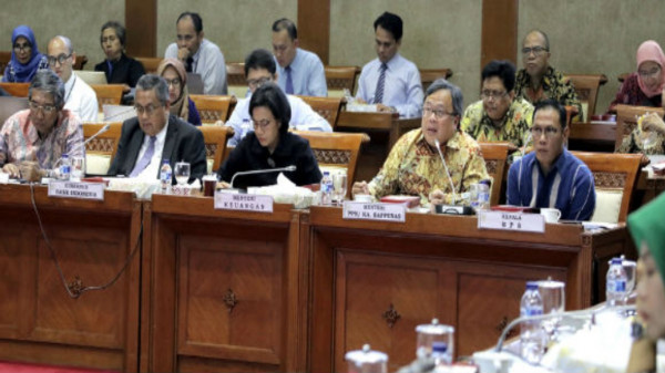Menteri Bambang Brodjonegoro Sampaikan Sasaran Makro 2019 di Komisi XI DPR RI