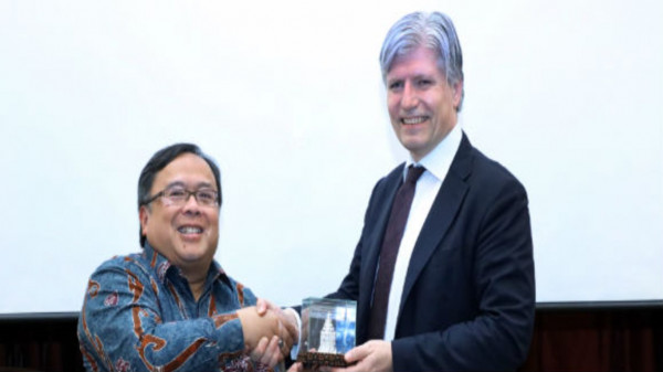 Menteri Bambang Pastikan dengan PRK Tidak Akan Ada Trade-Off antara Pertumbuhan Ekonomi dan Lingkungan
