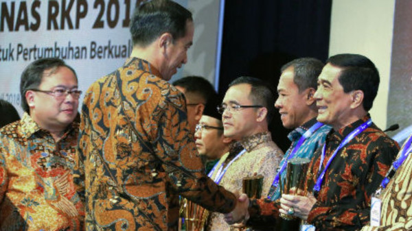 Penghargaan Pembangunan Daerah: Apresiasi Bagi Daerah dengan Perencanaan dan Pencapaian Pembangunan Terbaik