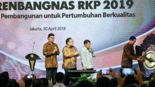 Penghargaan Pembangunan: Skema Pembiayaan Alternatif Pengembangan Bandara di Jawa Barat