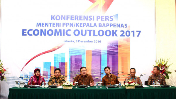 Rekomendasi Alternatif Kebijakan Hadapi Risiko Perlambatan Ekonomi ke Depan